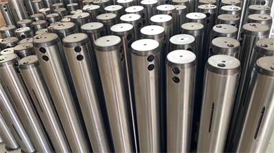 bucket.jpg bucket.jpg